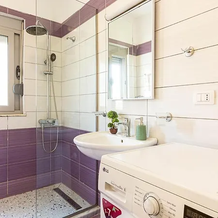 Downtown - Cozy, Kitchen & Easy Access アパート *