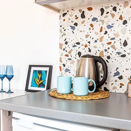 Appartement Downtown - Cozy, Kitchen & Easy Access Himarë