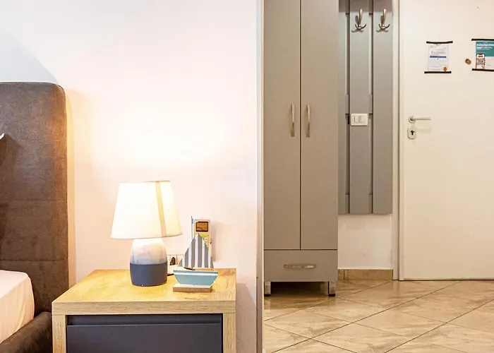 Downtown - Cozy, Kitchen & Easy Access Himarë