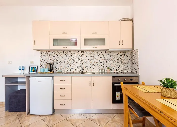 Daire Downtown - Cozy, Kitchen & Easy Access